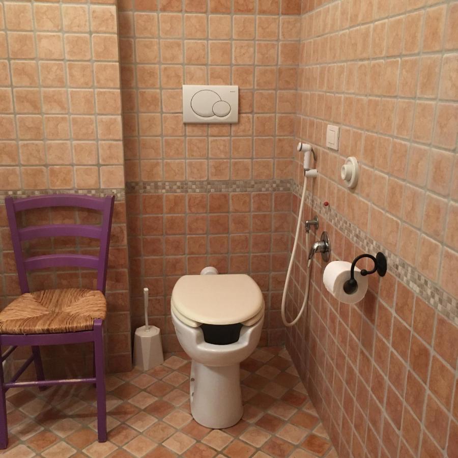 Ferienwohnung Fiordiloto Monsampolo Del Tronto Exterior foto